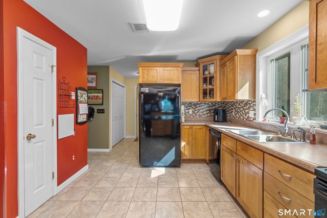 69 Pautipaug Hill Road, Sprague, CT 06330