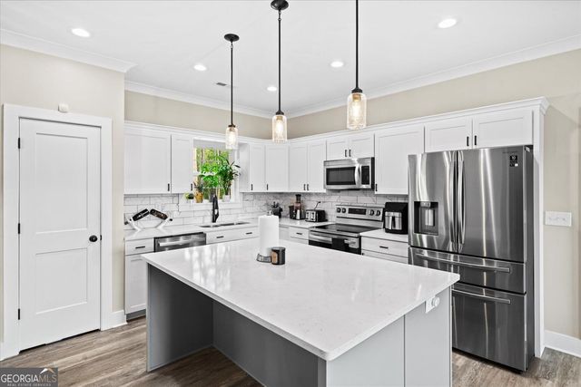 3182 Crow Road, Dalton, GA 30721