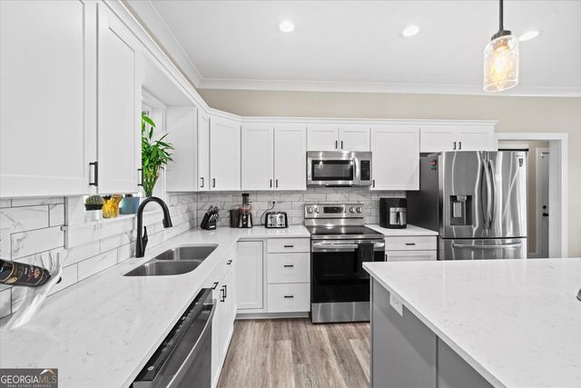 3182 Crow Road, Dalton, GA 30721