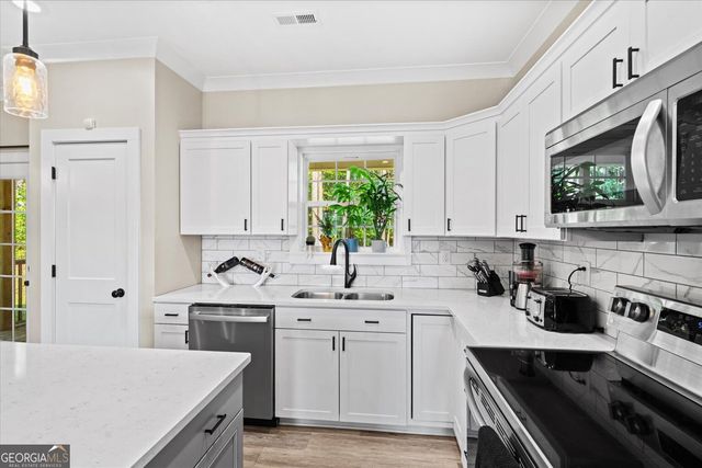 3182 Crow Road, Dalton, GA 30721