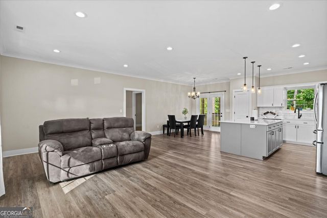 3182 Crow Road, Dalton, GA 30721