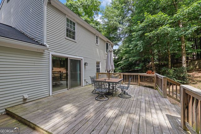 9665 N Pond Circle, Roswell, GA 30076