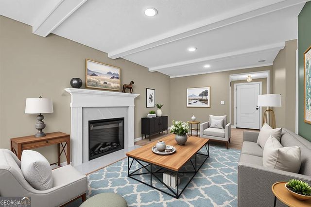 9665 N Pond Circle, Roswell, GA 30076