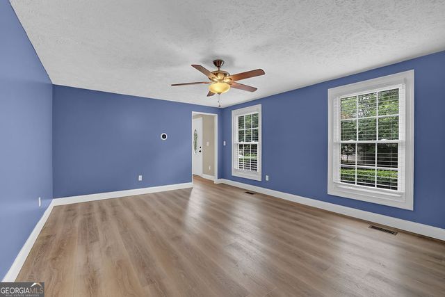 9665 N Pond Circle, Roswell, GA 30076