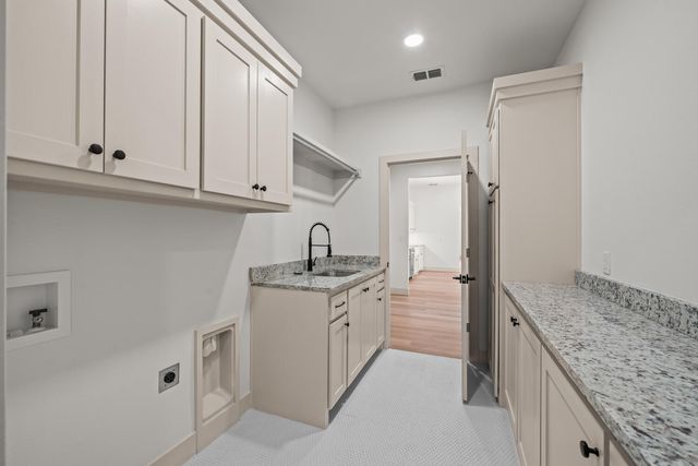 5513 County Road 6100, Lubbock, TX 79415