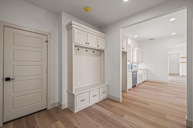 5513 County Road 6100, Lubbock, TX 79415