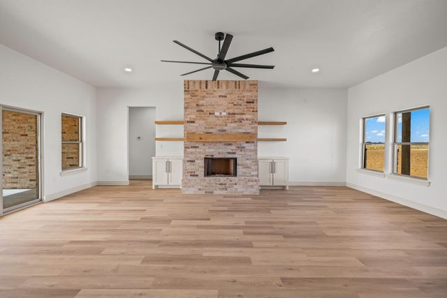 5513 County Road 6100, Lubbock, TX 79415