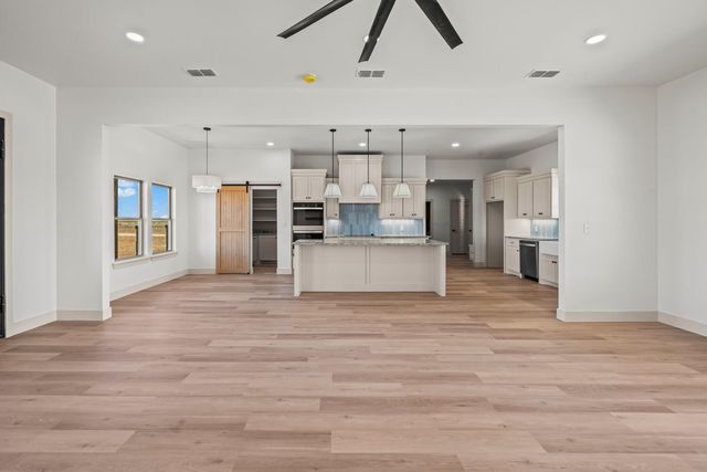 5513 County Road 6100, Lubbock, TX 79415