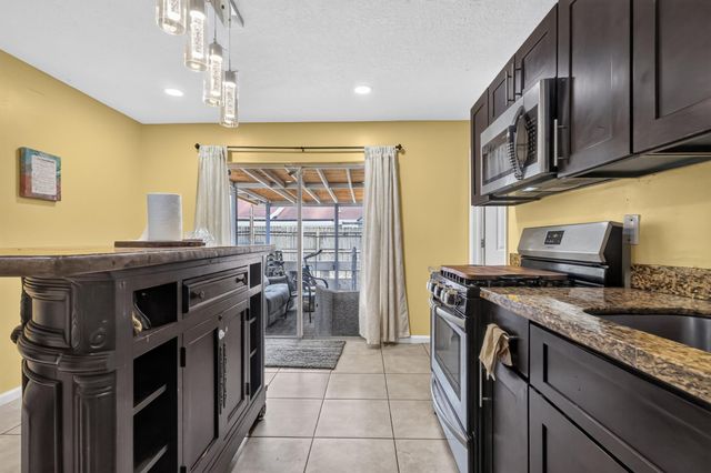 5639 Ithaca Circle E, Lake Worth, FL 33463