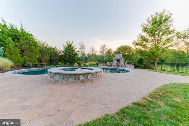 25604 TWELVE CEDARS CT, Chantilly, VA 20152