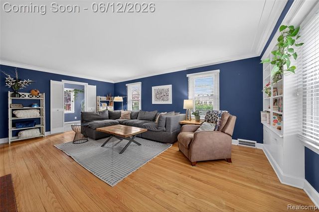 407 Waverley Avenue, Royal Oak, MI 48067