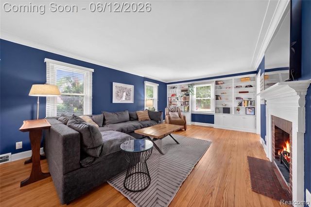 407 Waverley Avenue, Royal Oak, MI 48067