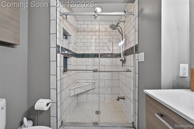 407 Waverley Avenue, Royal Oak, MI 48067