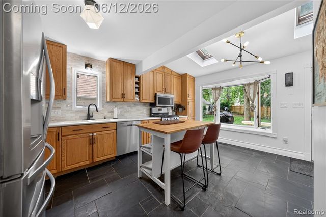 407 Waverley Avenue, Royal Oak, MI 48067