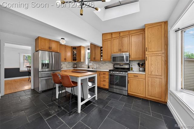 407 Waverley Avenue, Royal Oak, MI 48067