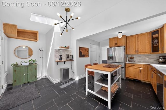 407 Waverley Avenue, Royal Oak, MI 48067