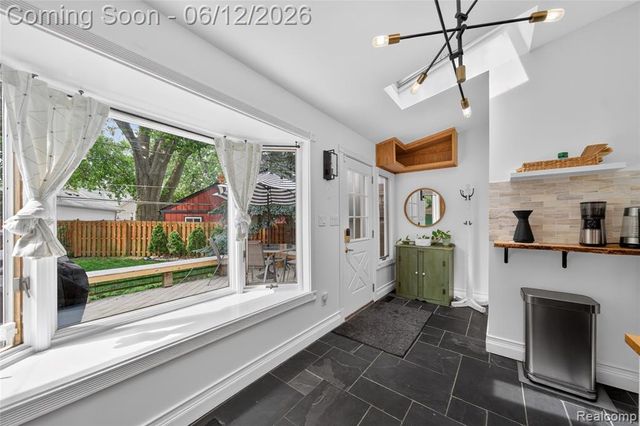 407 Waverley Avenue, Royal Oak, MI 48067