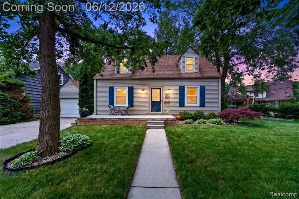 407 Waverley Avenue, Royal Oak, MI 48067