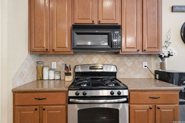 8510 Grapevine Pass, San Antonio, TX 78255