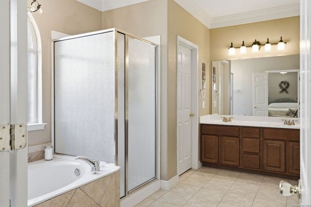 8510 Grapevine Pass, San Antonio, TX 78255