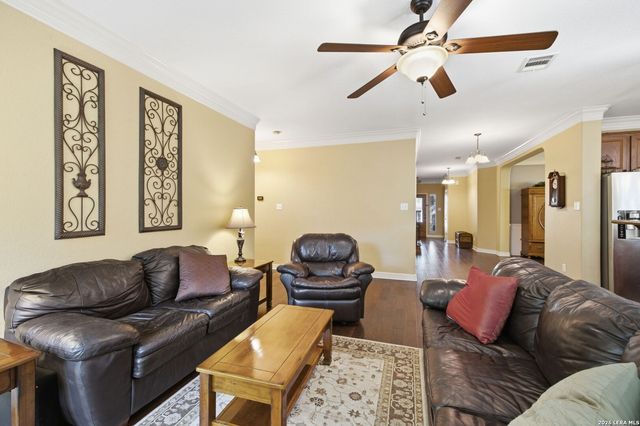 8510 Grapevine Pass, San Antonio, TX 78255