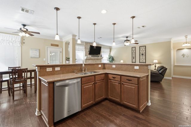 8510 Grapevine Pass, San Antonio, TX 78255