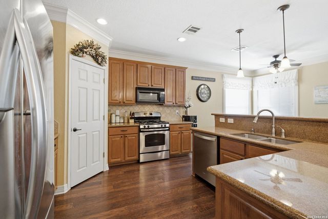 8510 Grapevine Pass, San Antonio, TX 78255