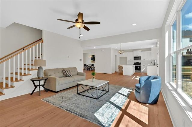 10 Ashwood SE Drive, Cartersville, GA 30120