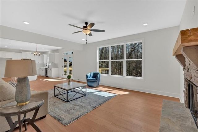 10 Ashwood SE Drive, Cartersville, GA 30120