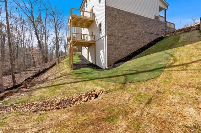 10 Ashwood SE Drive, Cartersville, GA 30120