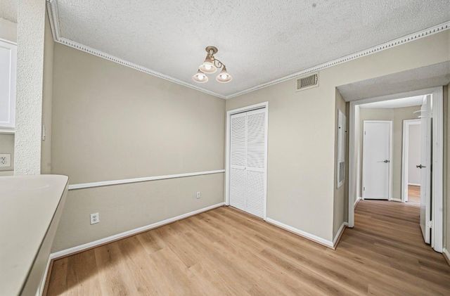 3770 Lovers Wood Lane 807, Houston, TX 77014
