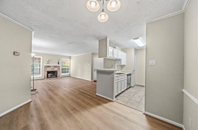 3770 Lovers Wood Lane 807, Houston, TX 77014