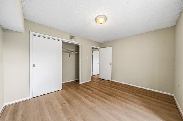 3770 Lovers Wood Lane 807, Houston, TX 77014