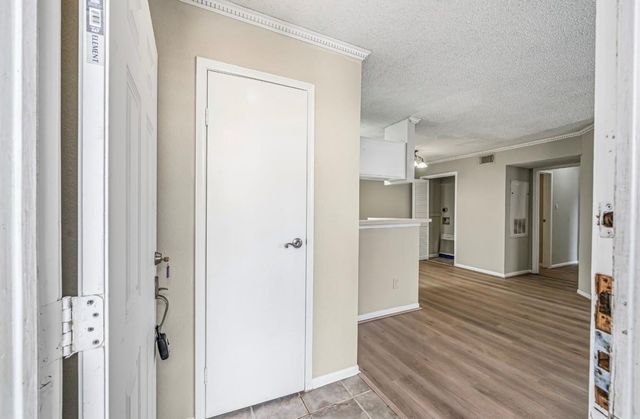 3770 Lovers Wood Lane 807, Houston, TX 77014