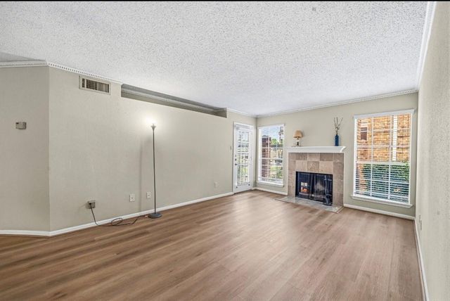 3770 Lovers Wood Lane 807, Houston, TX 77014