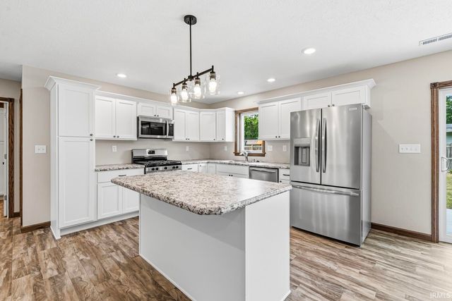 59561 Rosedale Avenue, Elkhart, IN 46517