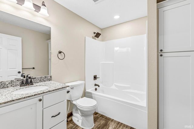 59561 Rosedale Avenue, Elkhart, IN 46517
