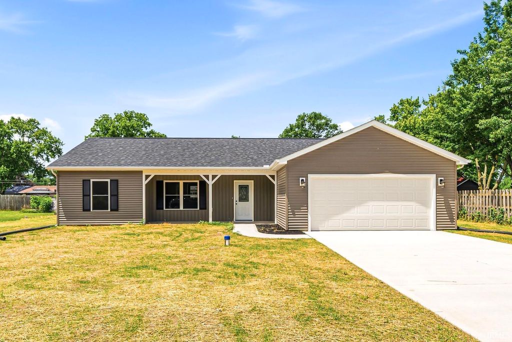 59561 Rosedale Avenue, Elkhart, IN 46517