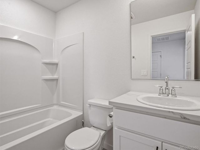 519 Condor Way, Johnstown, CO 80534