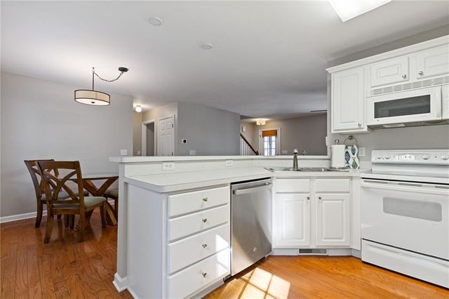 6720 Honeysuckle Lane, Gainesville, GA 30506