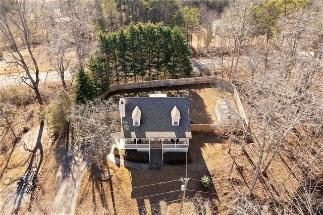 6720 Honeysuckle Lane, Gainesville, GA 30506
