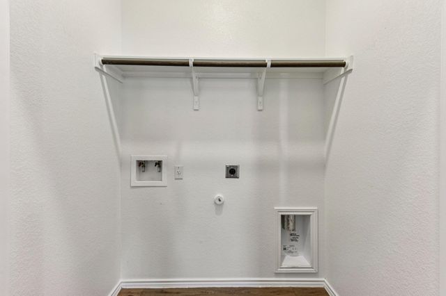 312 The Bad WAY, Jarrell, TX 76537