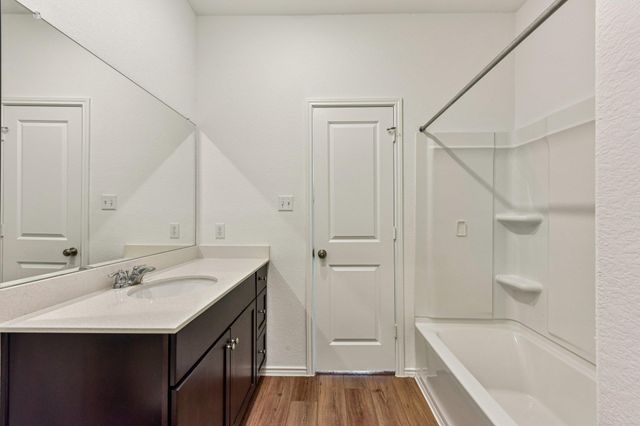 312 The Bad WAY, Jarrell, TX 76537