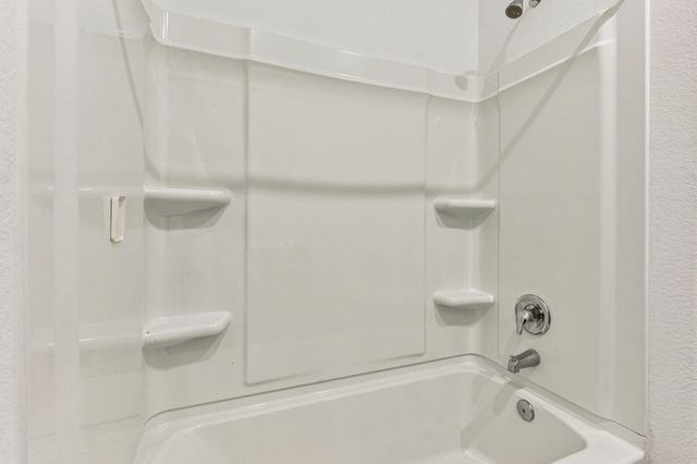 312 The Bad WAY, Jarrell, TX 76537