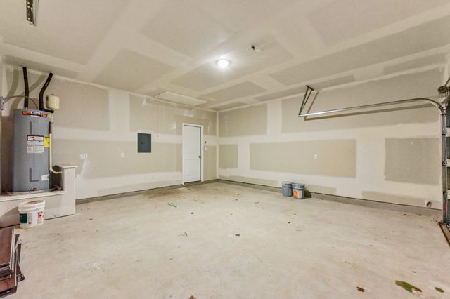 312 The Bad WAY, Jarrell, TX 76537