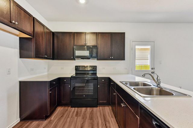 312 The Bad WAY, Jarrell, TX 76537