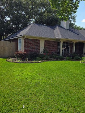 3909 Regency Drive, Deer Park, TX 77536
