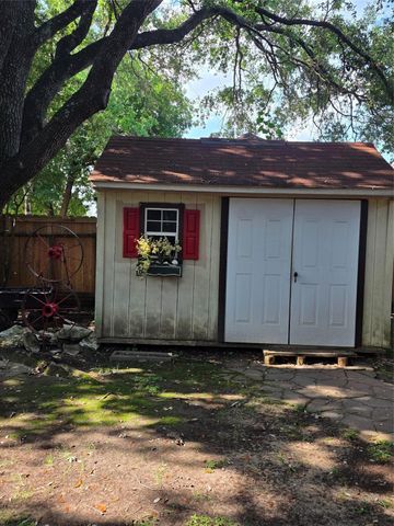 3909 Regency Drive, Deer Park, TX 77536