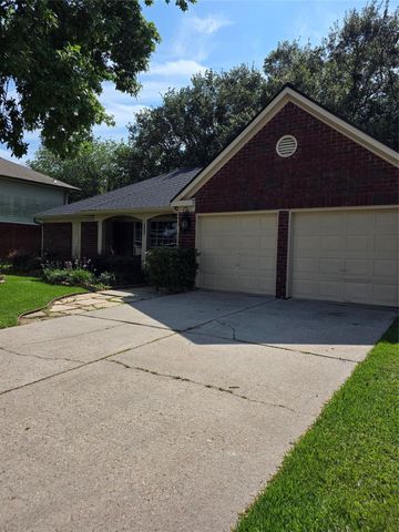 3909 Regency Drive, Deer Park, TX 77536
