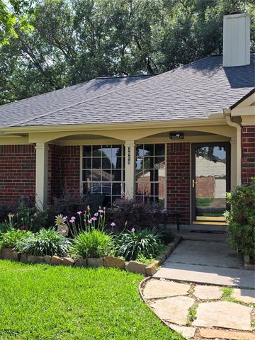 3909 Regency Drive, Deer Park, TX 77536